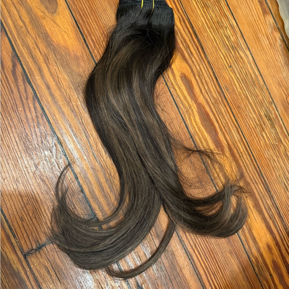 Wennalife full set 16” clip-in extensions dark brown with golden highlights